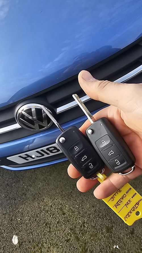 VW Caddy flip key (spare key) by Lock City in Bathavon South