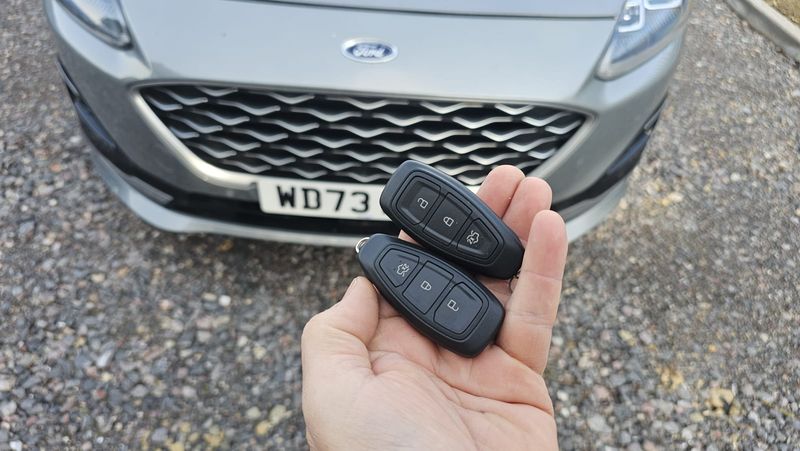 Ford Kuga remote-head key (all keys lost) by Lock City in Lower Stratton