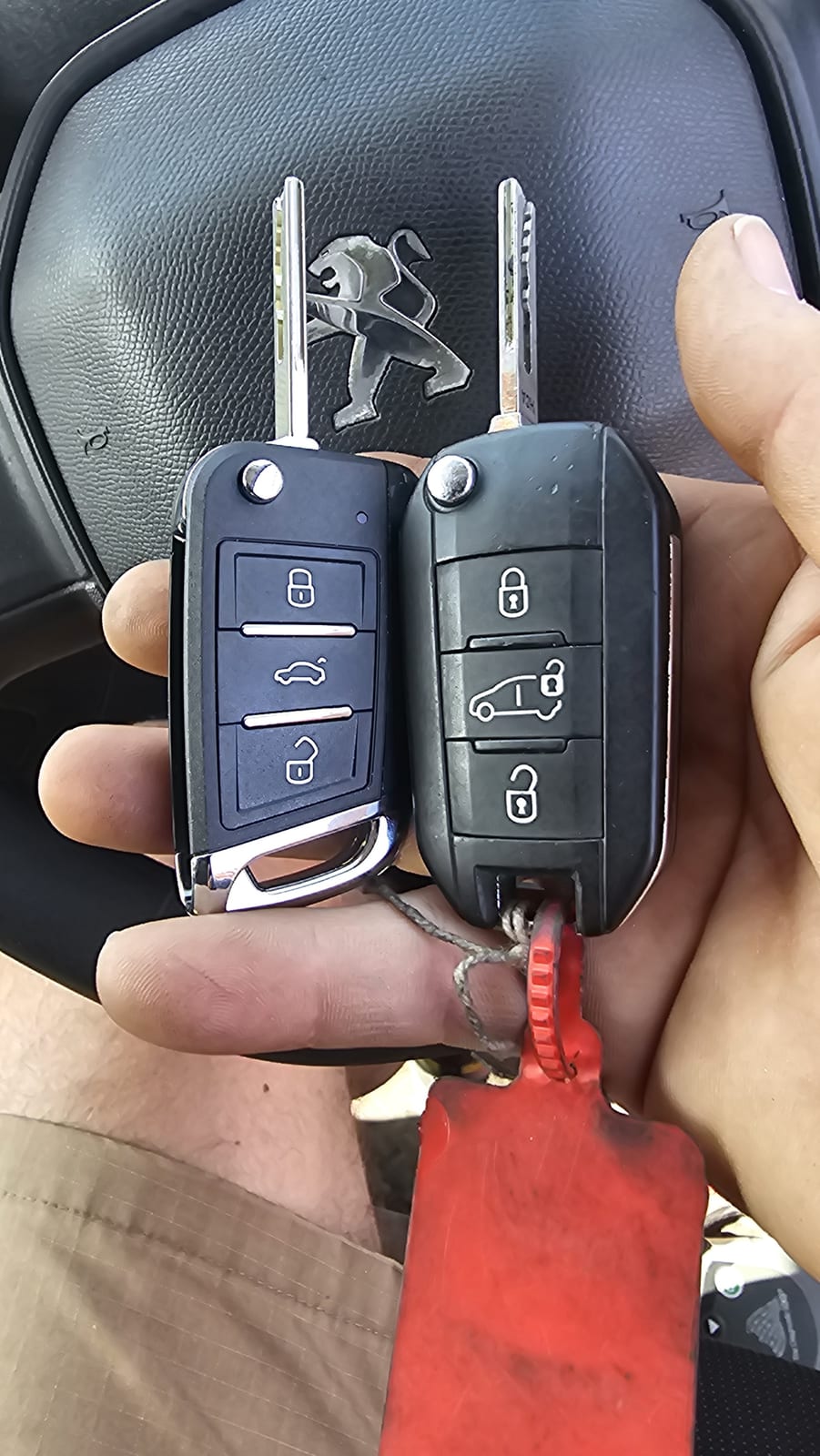 Peugeot Partner flip key (spare key) by Lock City in Bishopsworth
