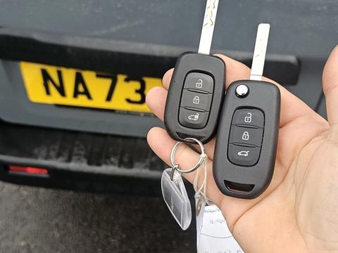 Renault Trafic flip key replaced by a Lock City locksmith in Brislington West