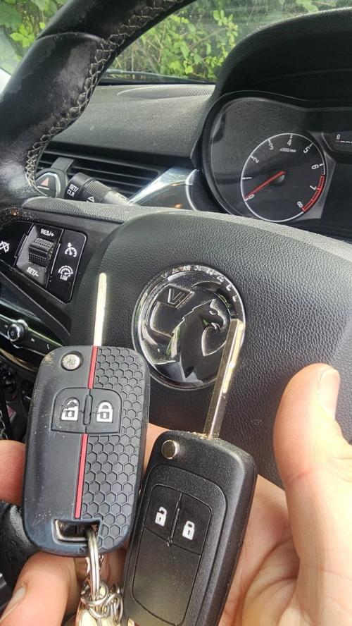Vauxhall Corsa flip key (spare key) by Lock City in Winford