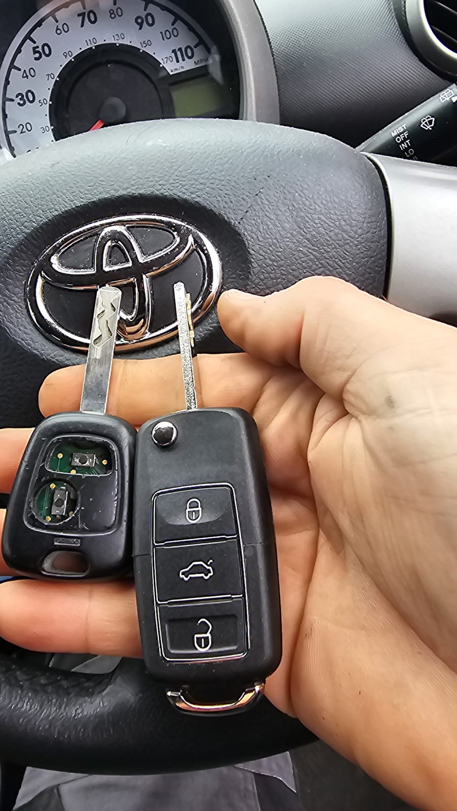 Toyota Aygo flip key (spare key) by Lock City in Central