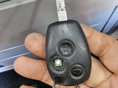 Vauxhall Vivaro chip key by Lock City in Brislington East