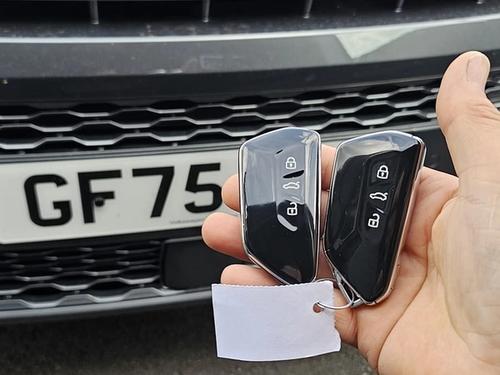 VW Multivan chip key replaced by a Lock City locksmith in Weston-super-Mare