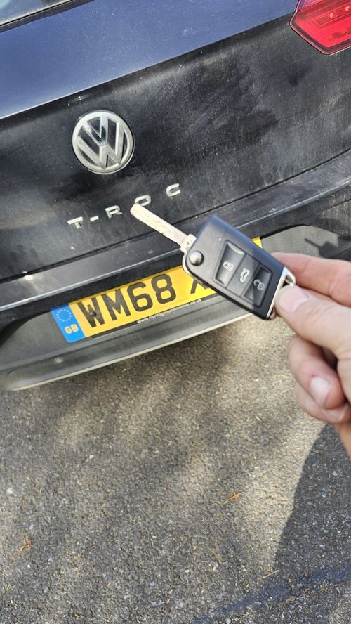 VW T-Roc flip key by Lock City in Paulton