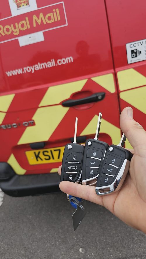 Peugeot Partner flip key replaced by a Lock City locksmith in Filton