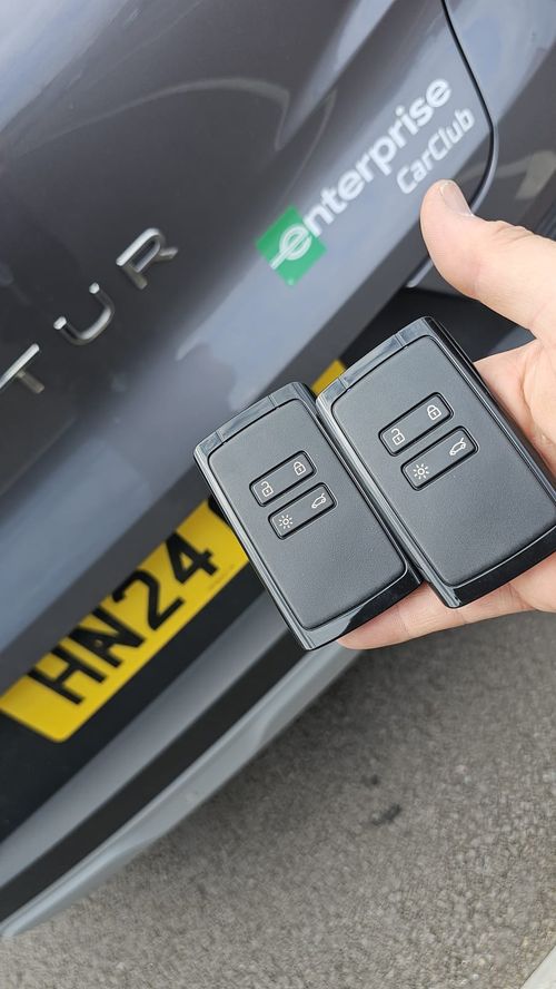 Renault Captur flip key (all keys lost) by Lock City in Filwood