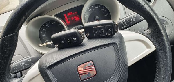 Keys of Happy Seat Owners — Lock City auto locksmith, Bristol
