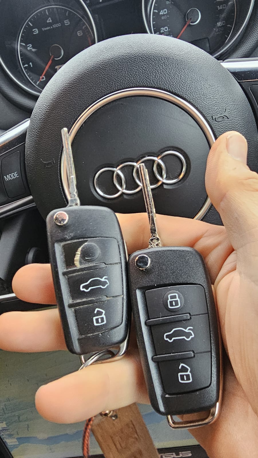 Audi TT flip key (spare key) by Lock City in Redland