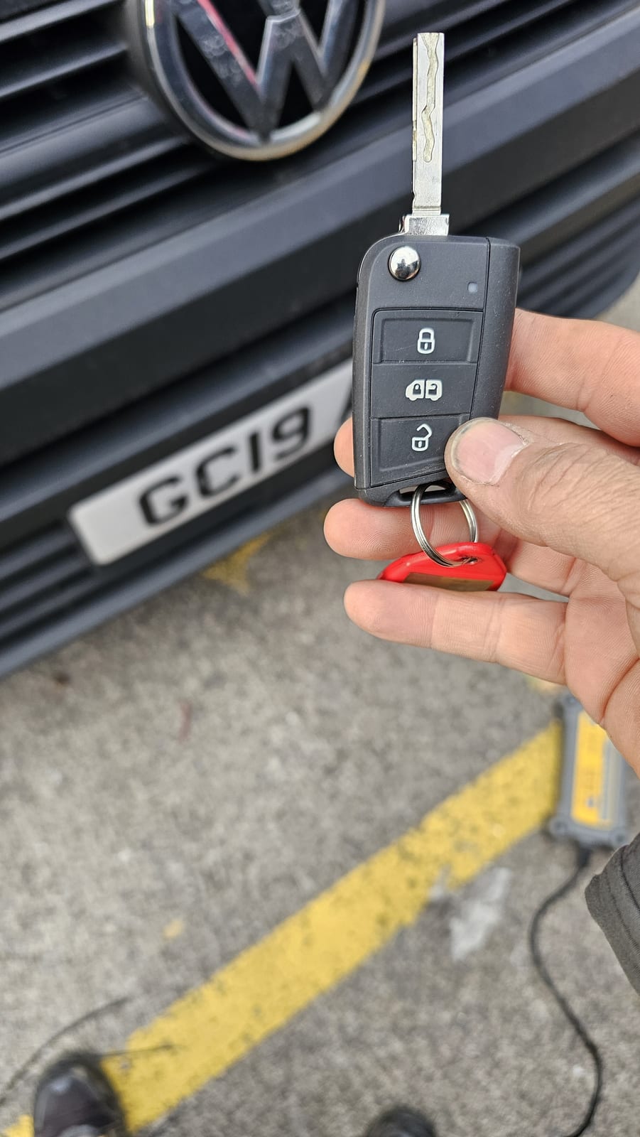 VW Crafter flip key replaced by a Lock City locksmith
