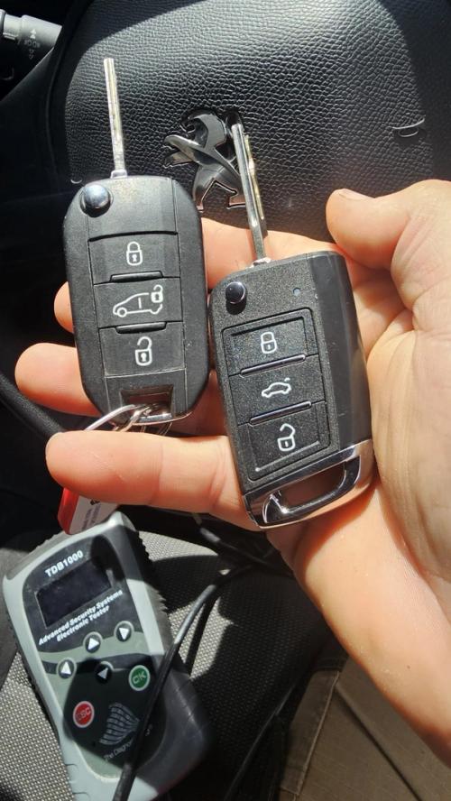 Peugeot Partner flip key (spare key) by Lock City in Bishopsworth