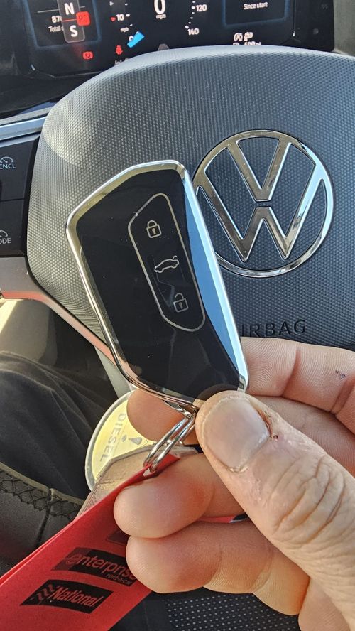 VW Multivan car key (spare key) by Lock City in Wrington