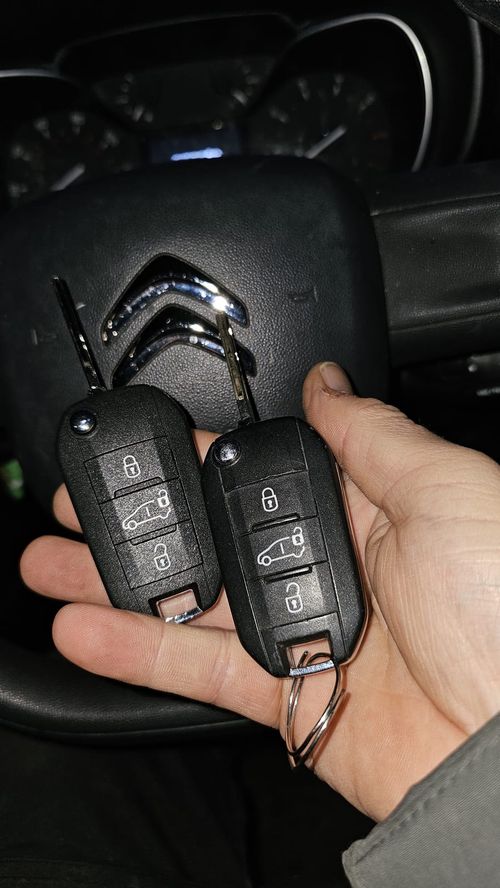 Citroen Berlingo flip key (spare key) by Lock City in Parkwall & Warmley
