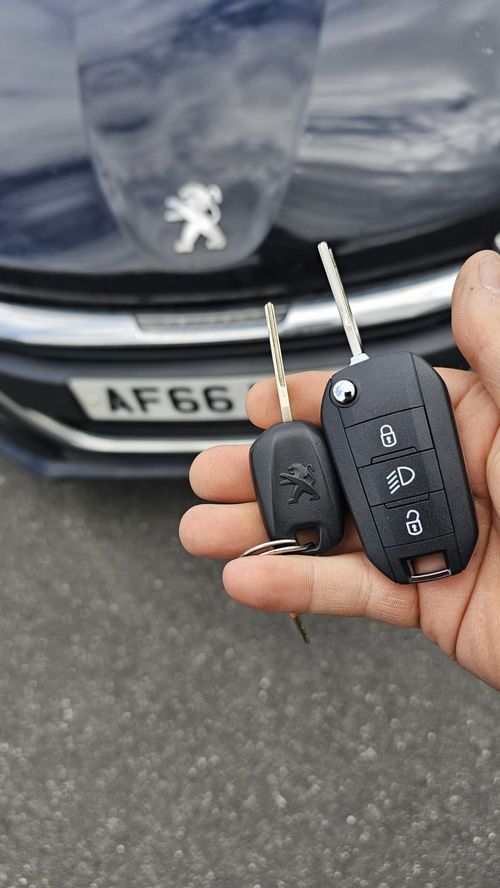 Peugeot 208 flip key (all keys lost) by Lock City in New Cheltenham