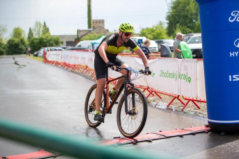 A rider in the corner before the finish — MTB Maraton Chýnov 2026, photo Joggi foto