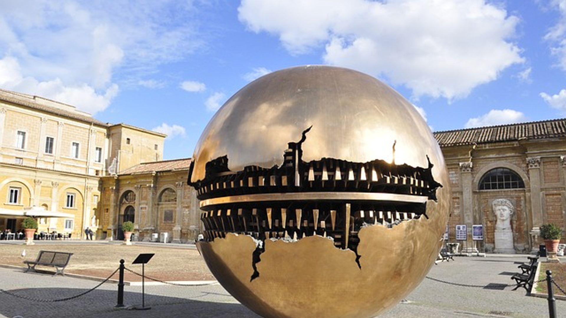 Fast-Track Combo Vatican Museum & Rome Sightseeing Hop-On Hop-Off Bus Tickets