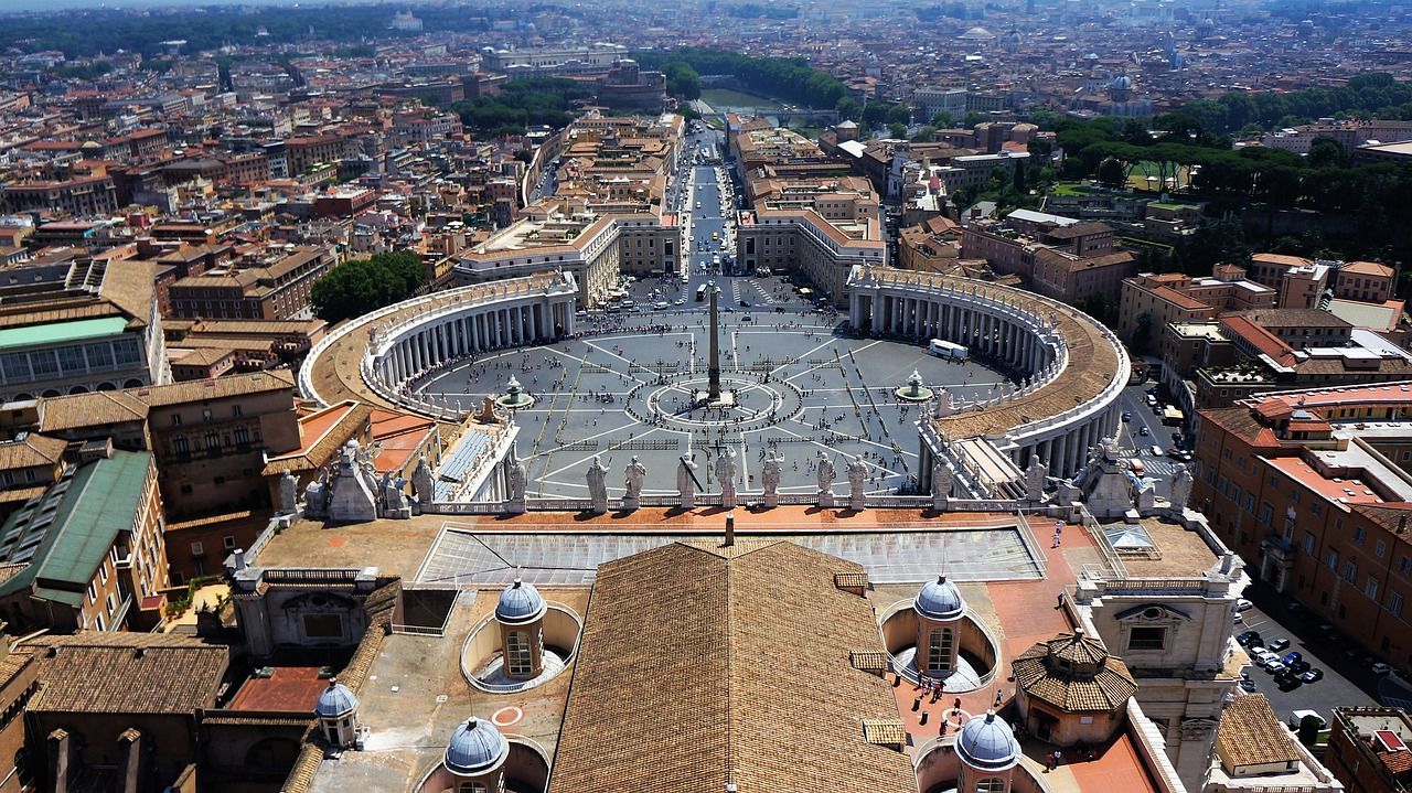 St.Peter's Basilica: Guided Tour, Underground Tomb & Dome