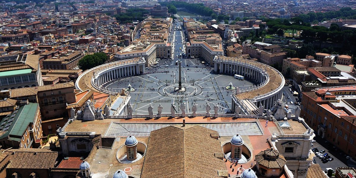 St.Peter's Basilica: Guided Tour, Underground Tomb & Dome