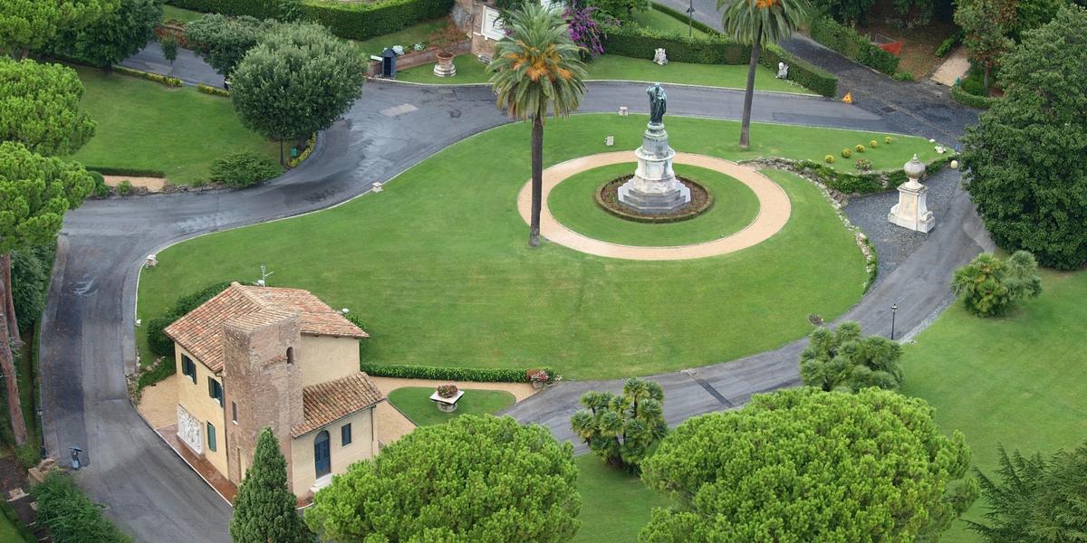 Vatican Gardens VIP Guided Tour