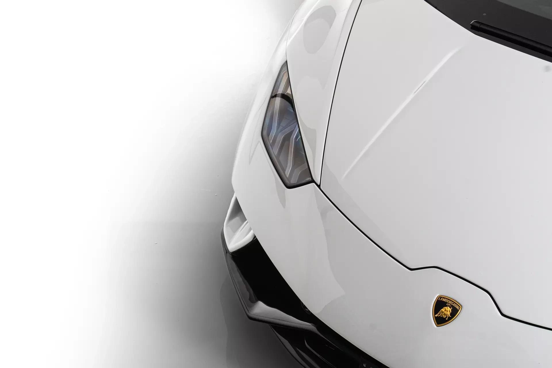 Lamborghini Huracán Performante Spyder (6/7)