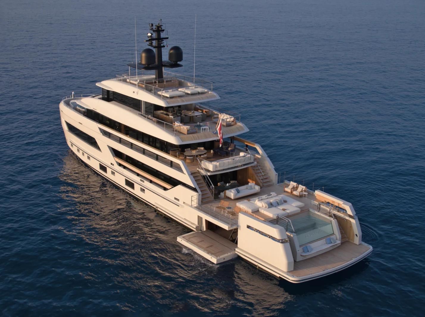 M/Y LA LA LAND (2/4)