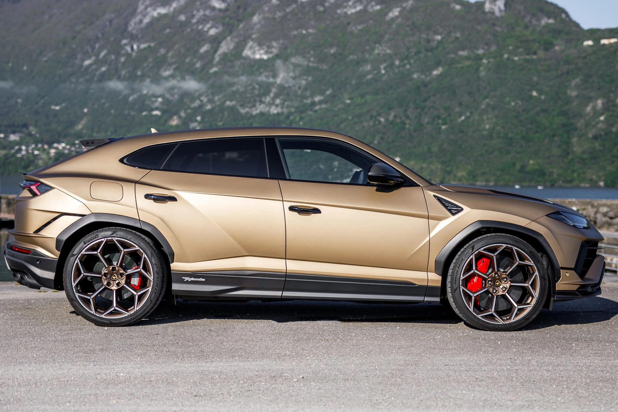 Lamborghini Urus Performante (8/10)