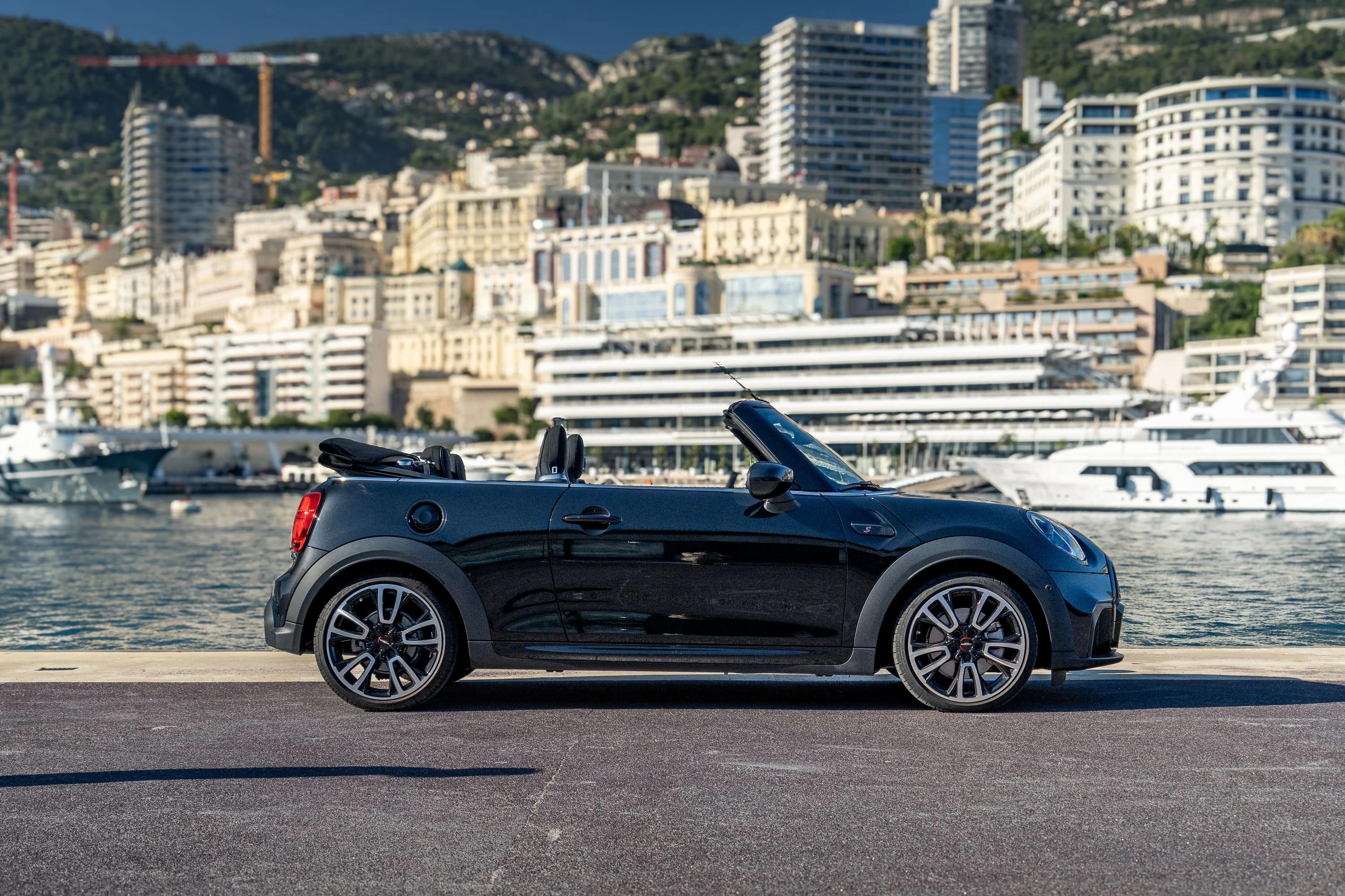 Mini Cooper S Cabriolet (2/6)