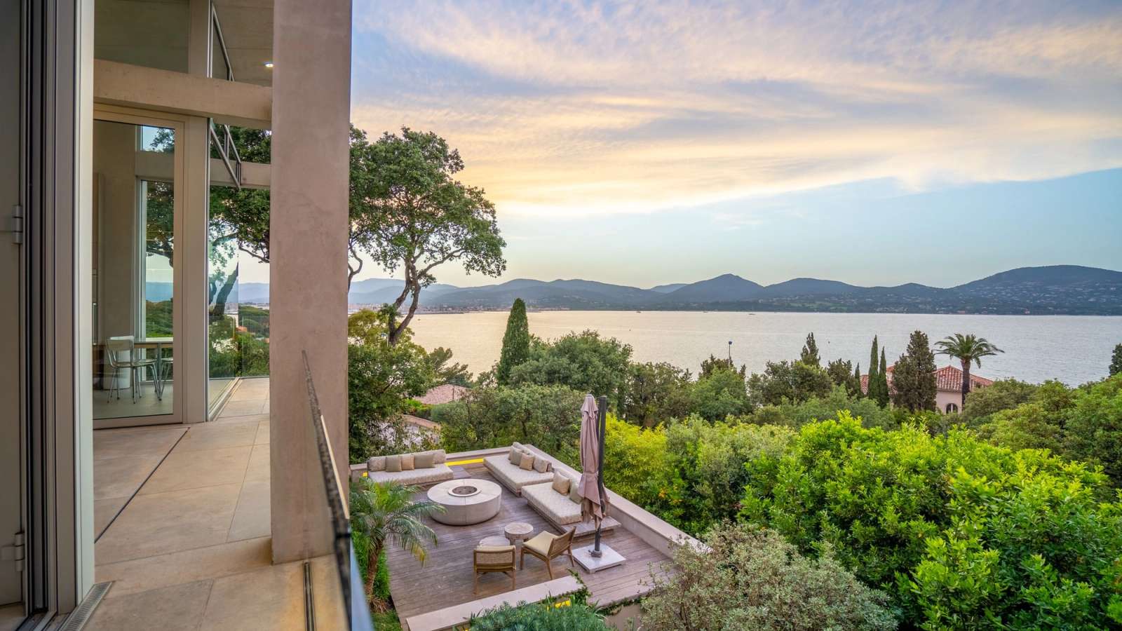 Luxury villa rental French Riviera · Saint-Tropez, Cannes, Cap-Ferrat