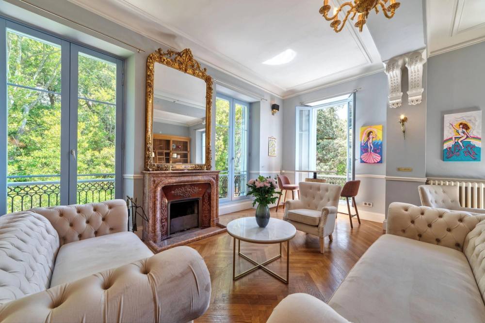 Château Fiora 11