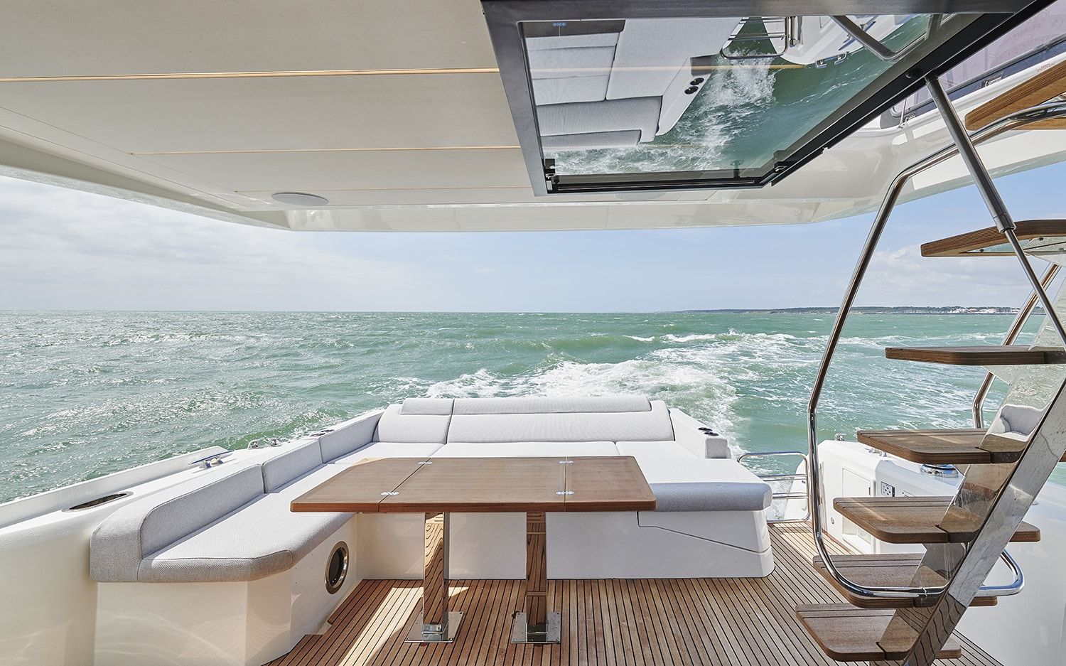 M/Y LA HUNE (3/4)