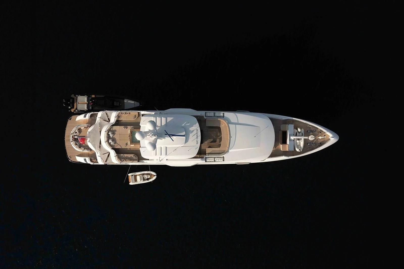 M/Y FORTUNA (2/4)