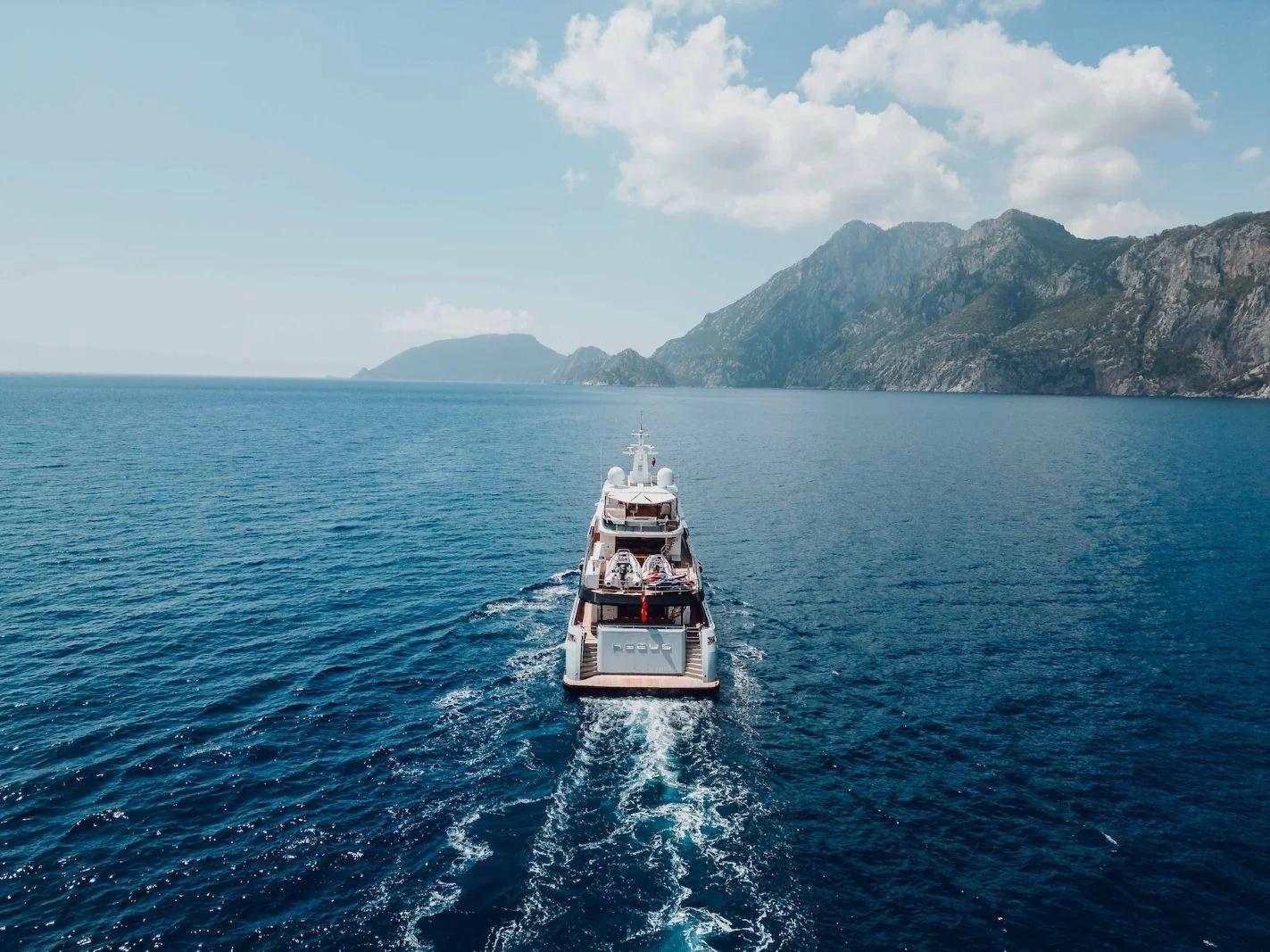 M/Y HEEUS (4/4)