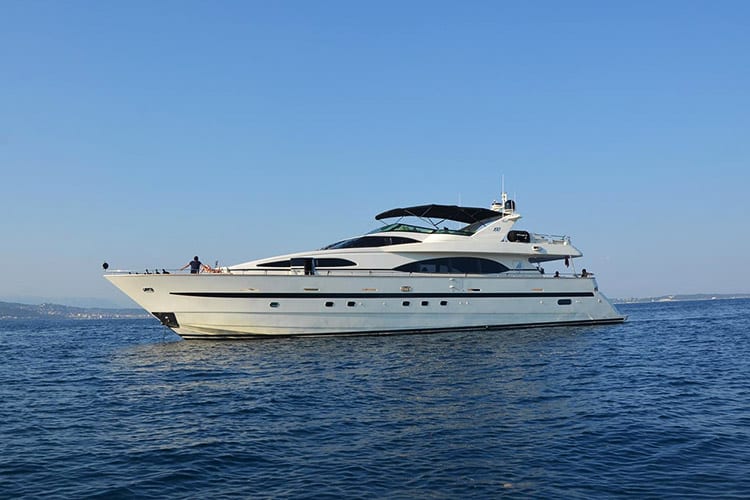 Azimut Azimut · M/Y ACCAMA DELTA