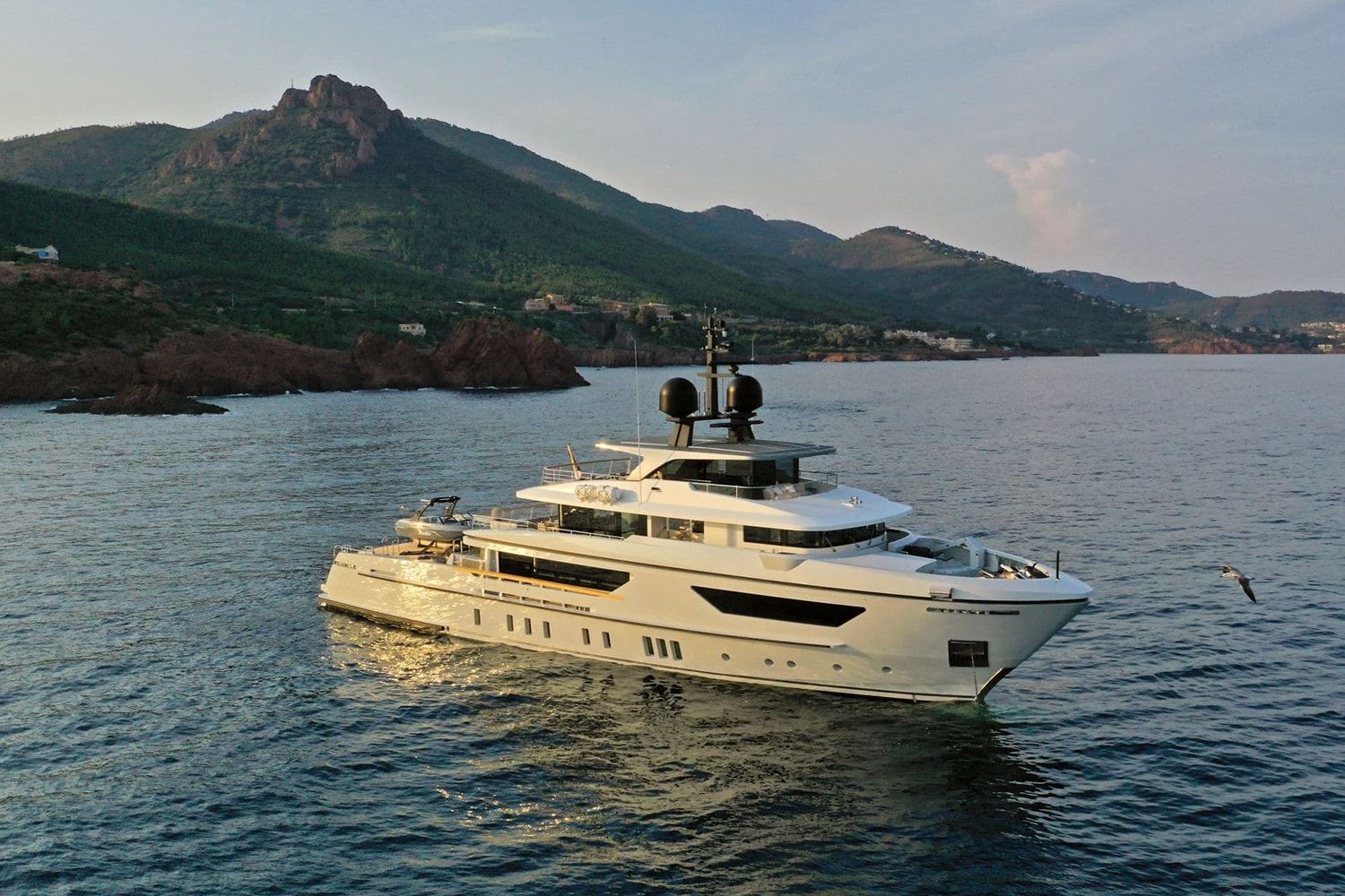 M/Y X (2/4)