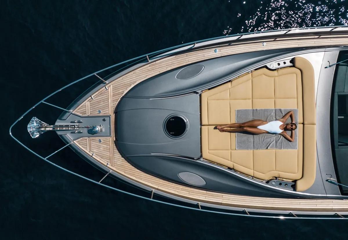 M/Y VELES (3/4)