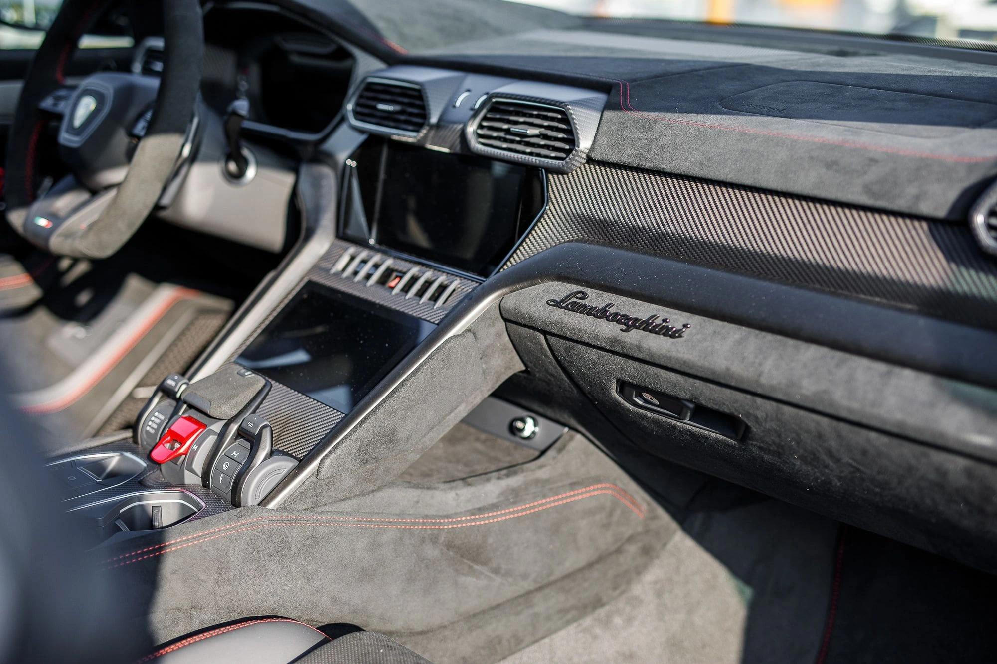 Lamborghini Urus Performante (2/10)