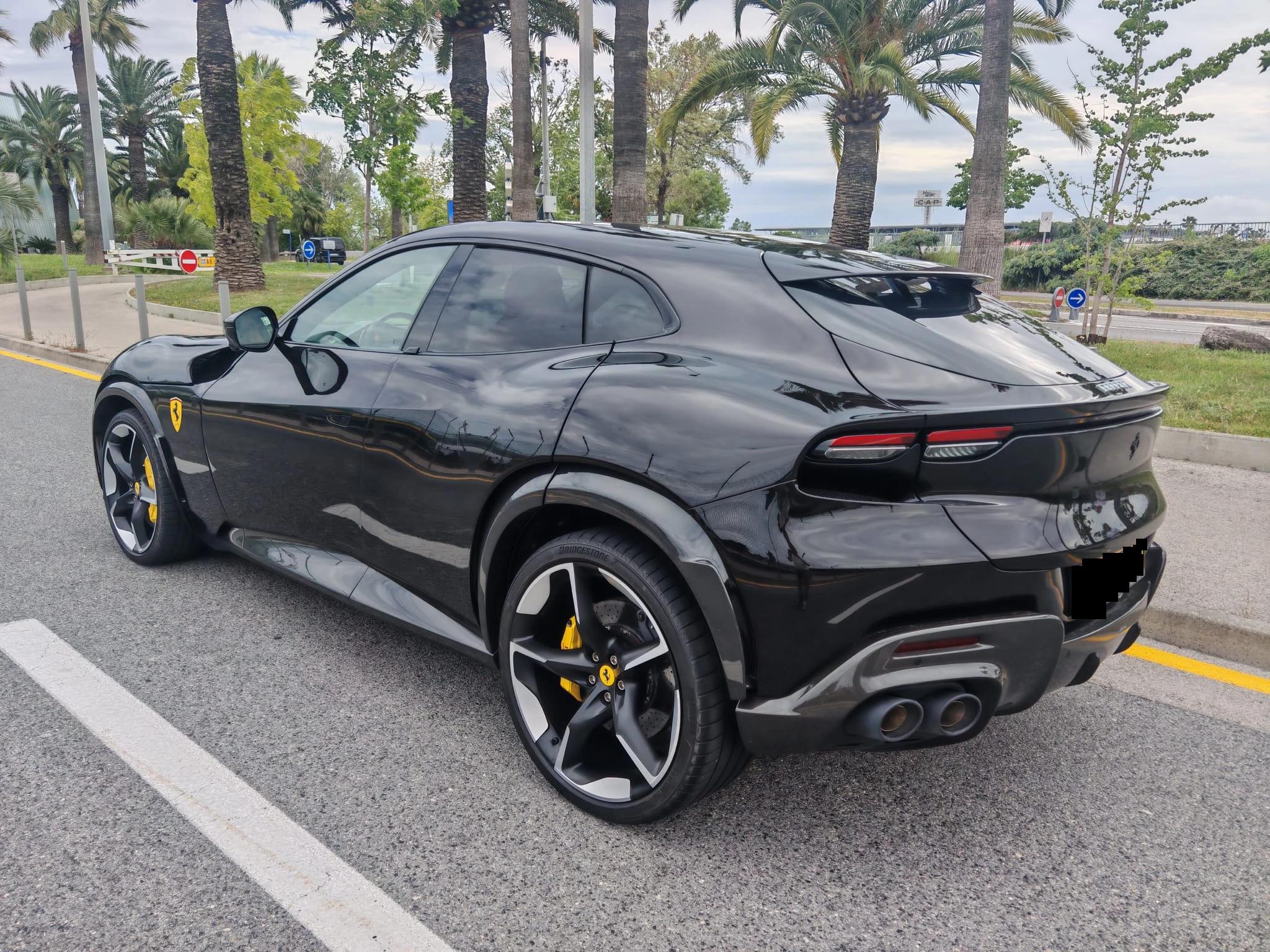 Ferrari Purosangue (4/6)