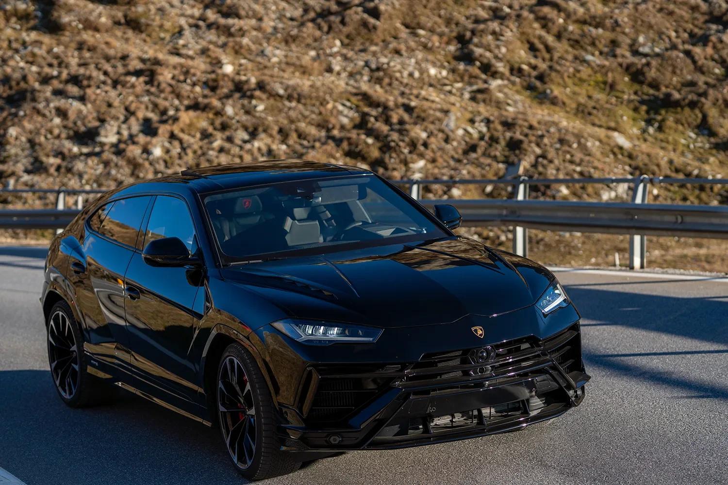 Lamborghini Urus S (4/16)