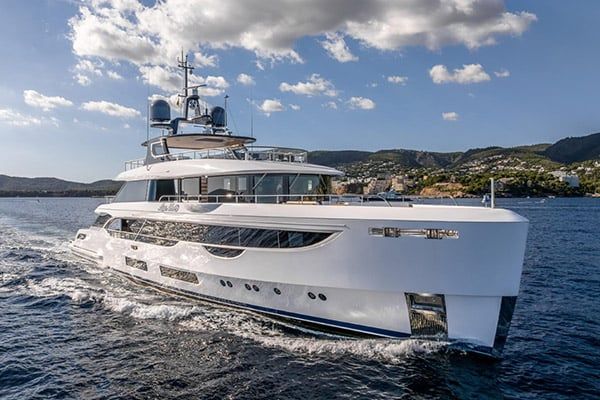 Benetti Oasis 40M · M/Y ALPHA WAVES