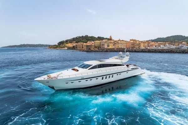 Leopard 31 Sport · M/Y ECLAT