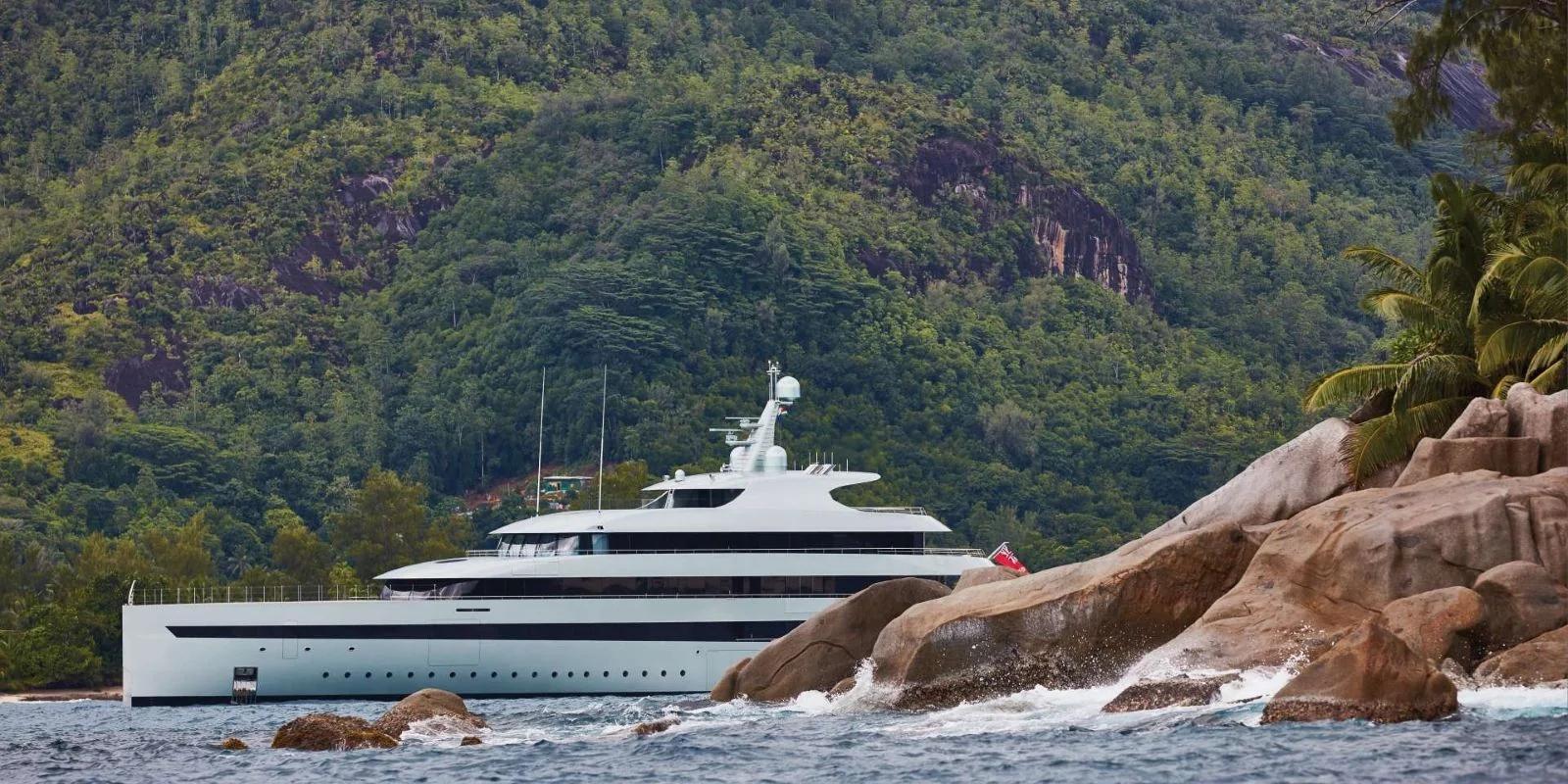 M/Y SAVANNAH (3/4)
