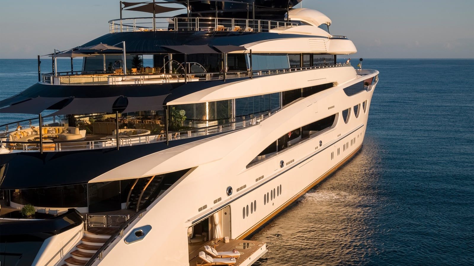 M/Y AHPO (4/4)