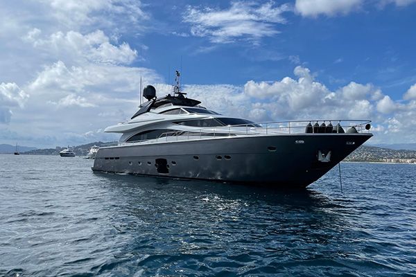 Ferretti 881 RPH · M/Y MAXI BEER