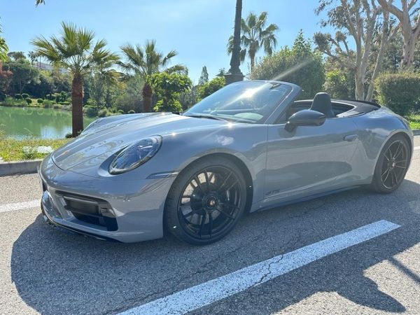 Porsche 992 Carrera GTS cabriolet