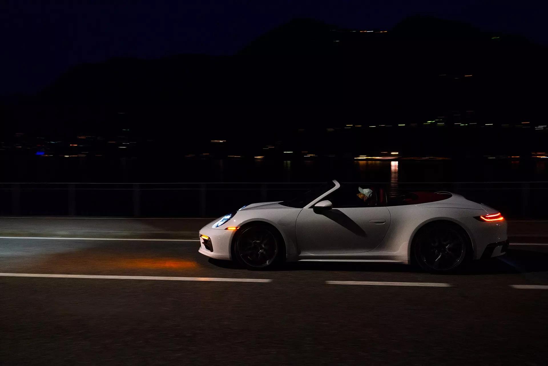 Porsche 911 Carrera 4S Cabriolet (3/4)