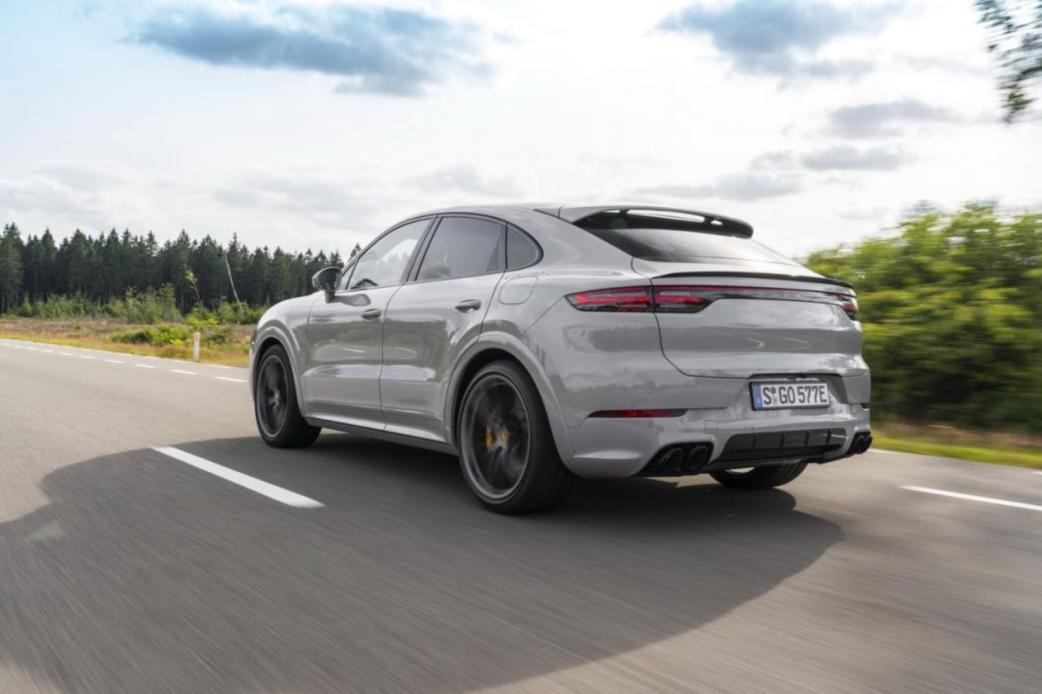 Porsche Cayenne Turbo E (4/5)