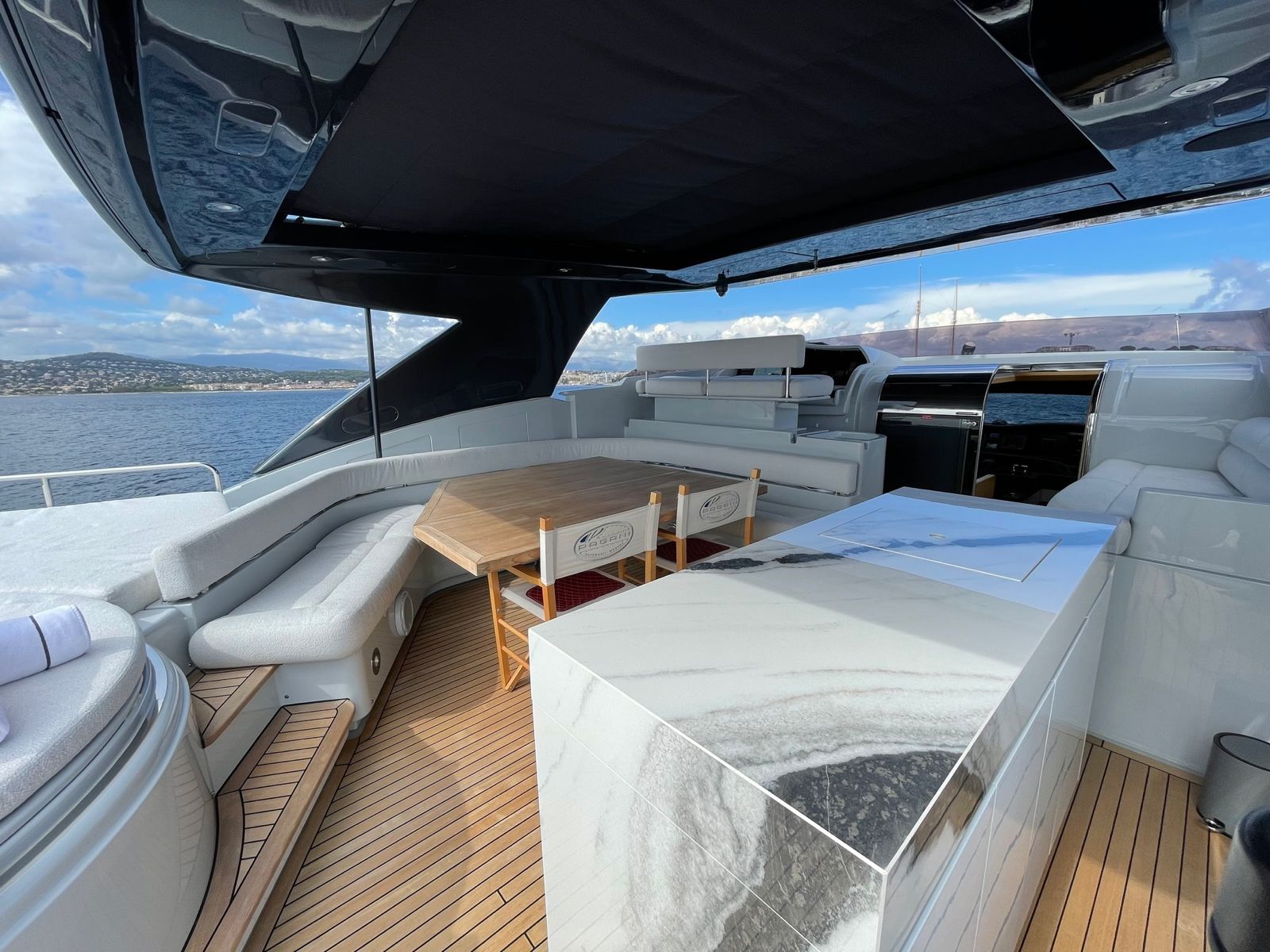 M/Y MAXI BEER (3/4)