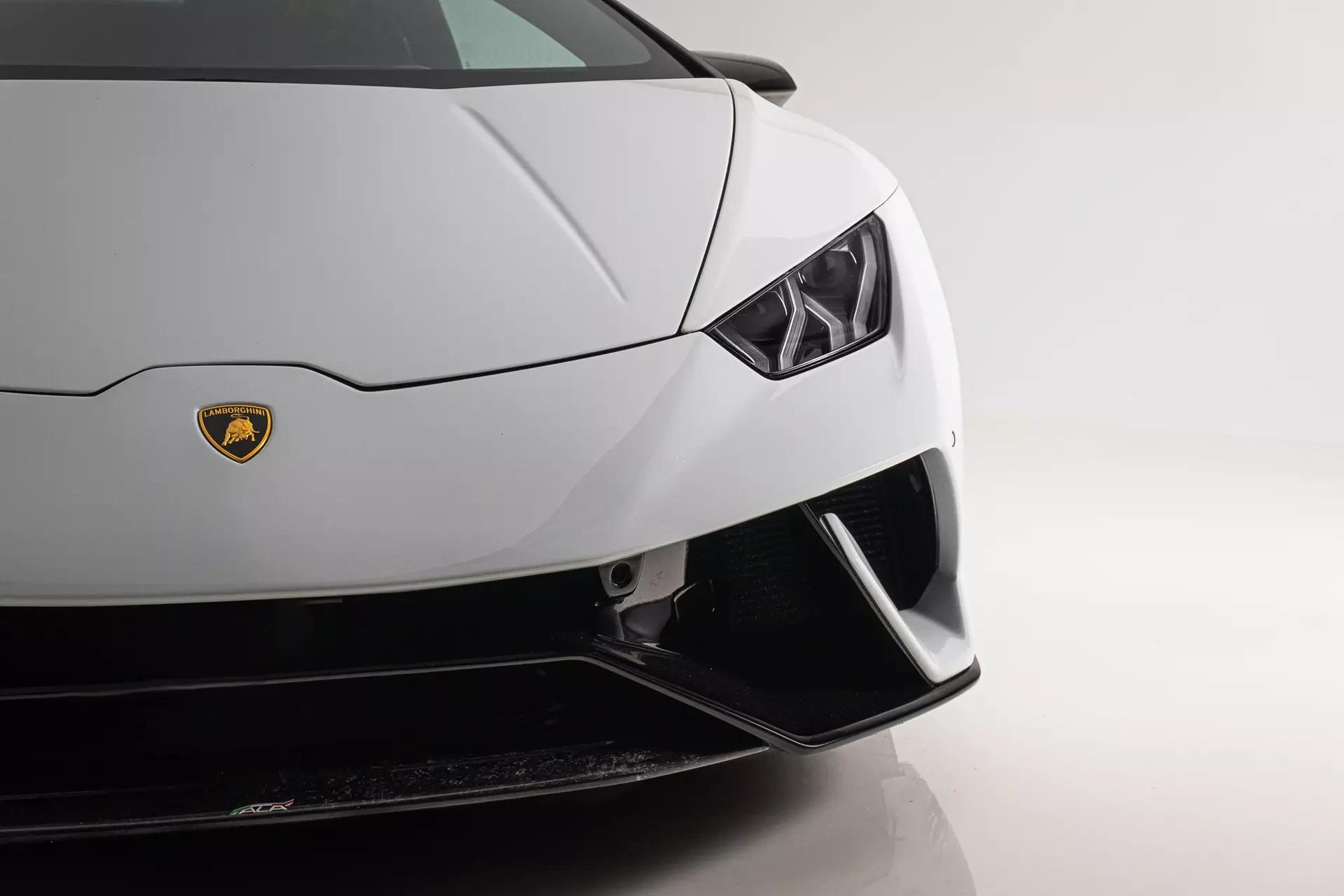 Lamborghini Huracán Performante Spyder (3/7)