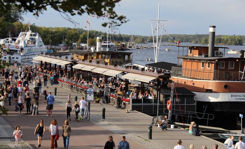Городской залив, закат в июле. Лаппеенранта.