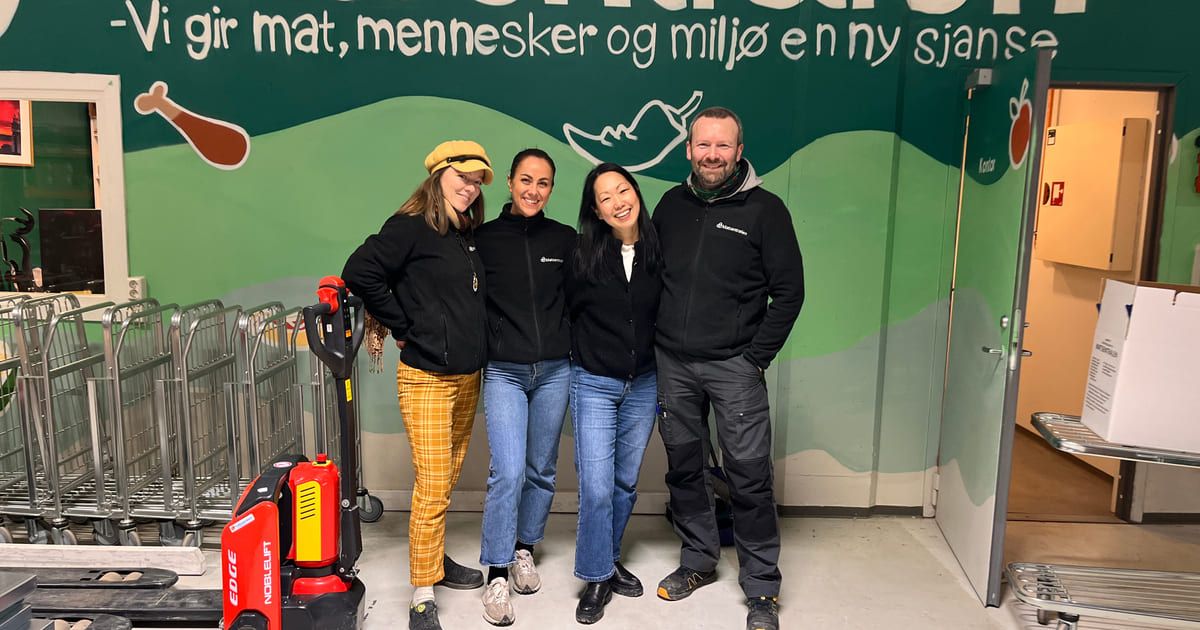 Från vänster Matsentralens Ida M. Cowell och Anne Marthe Bratthammer, Hanne Eide Andersen från Kavlifondet och verkställande direktör på Matsentralen Oslo, Cristiano Aubert.